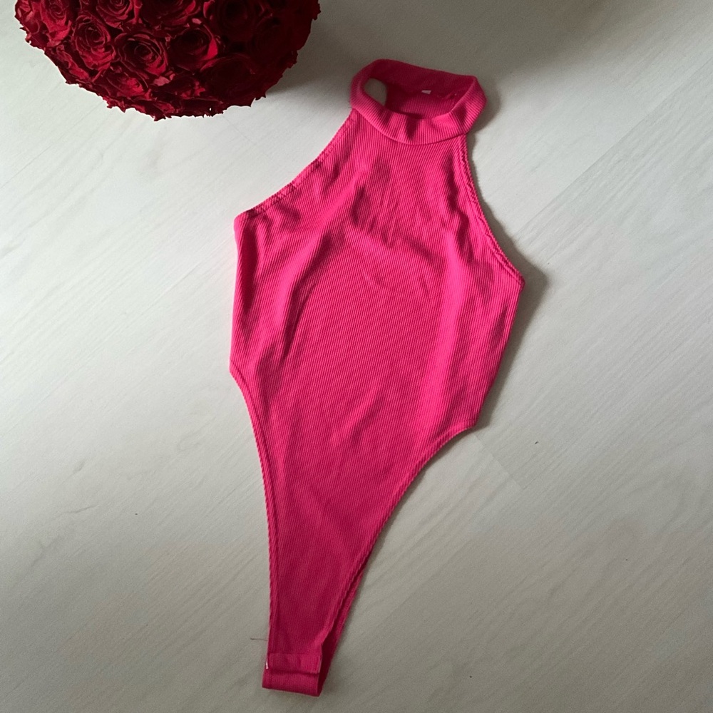 Pink bodysuit. Body. Top
